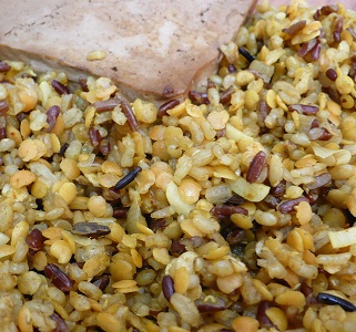אורז פרא עם עדשים כתומות